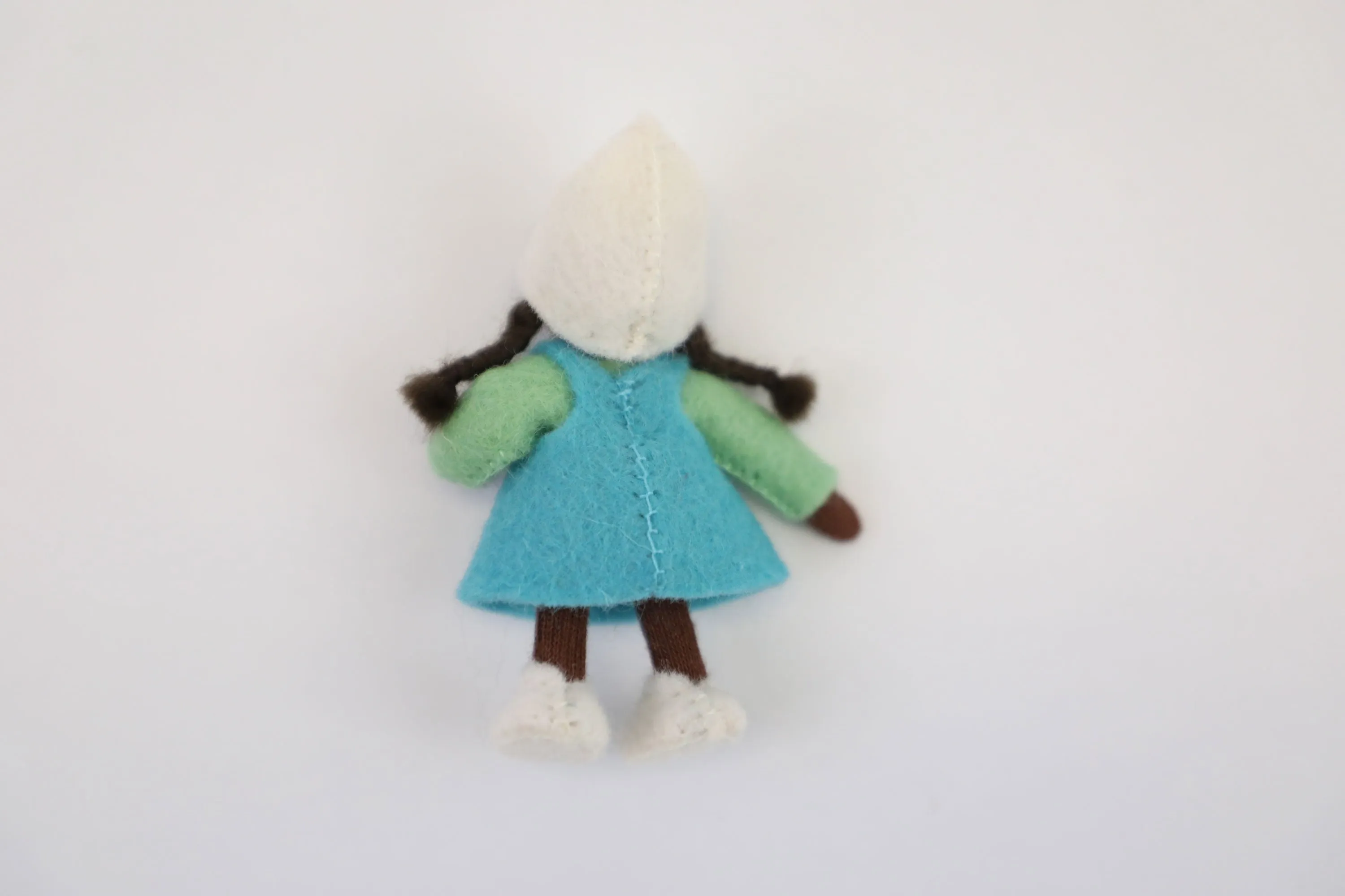 Ambrosius Dwarf Winter Girl with Crystal