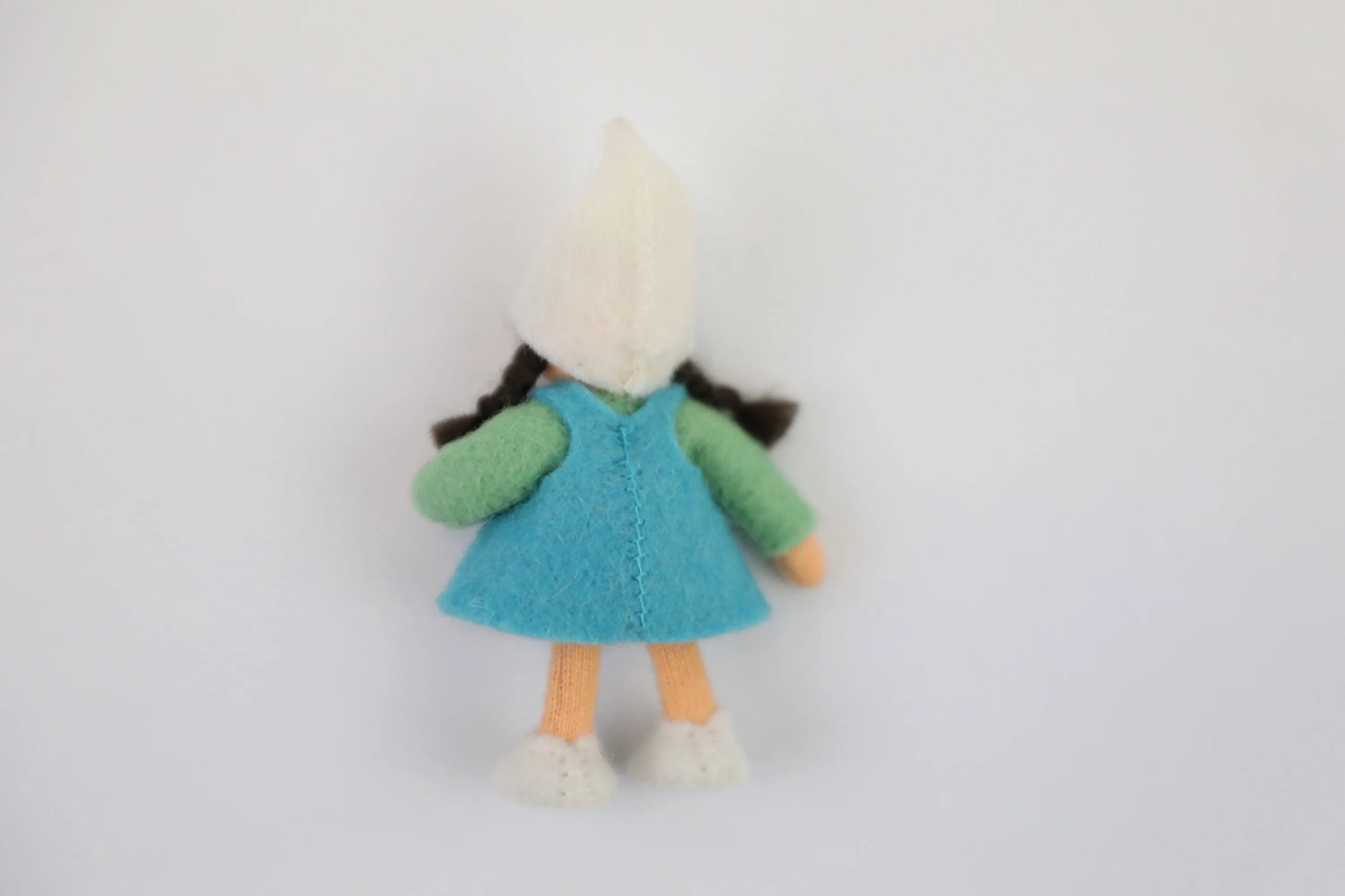 Ambrosius Dwarf Winter Girl with Crystal