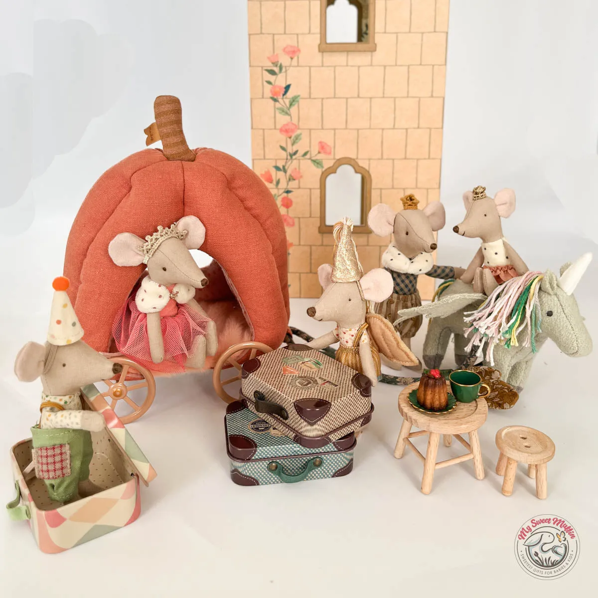 Maileg Fairy Clothes in Suitcase for Little Sister Mouse