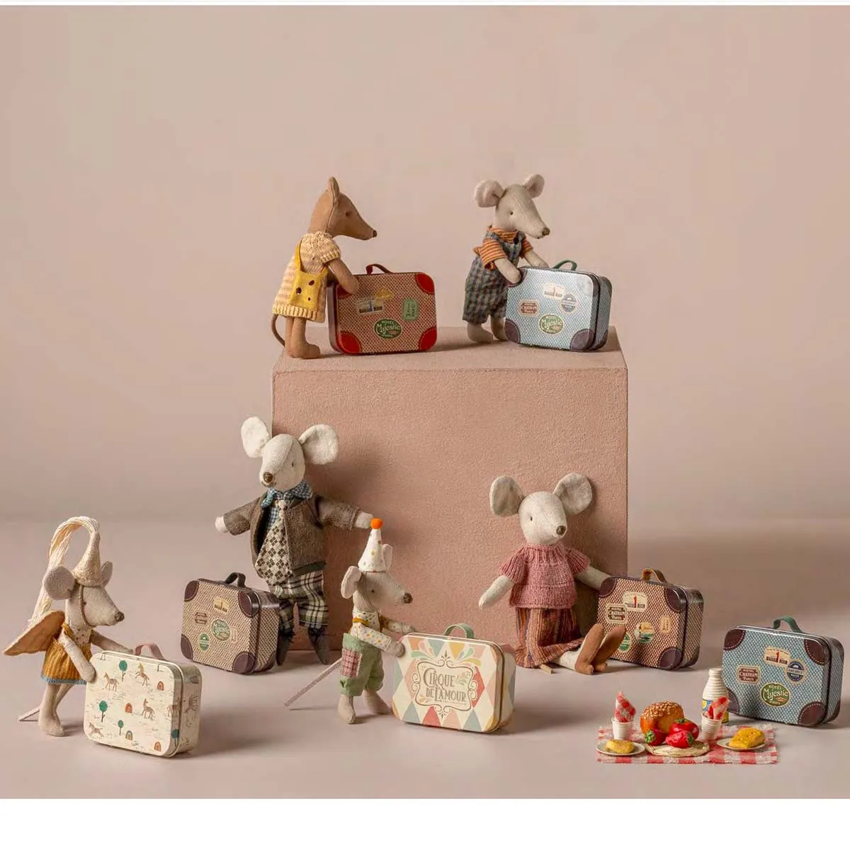 Maileg Fairy Clothes in Suitcase for Little Sister Mouse